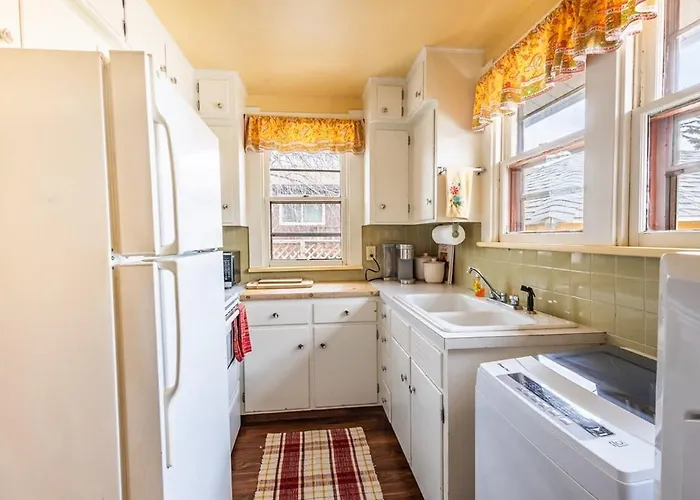 Warm And Welcoming 2 Bedroom 2 Blocks From Uwyo Laramie